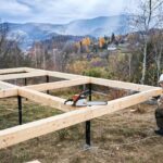 Importanța fundației corecte la construcția unei cabane de lemn