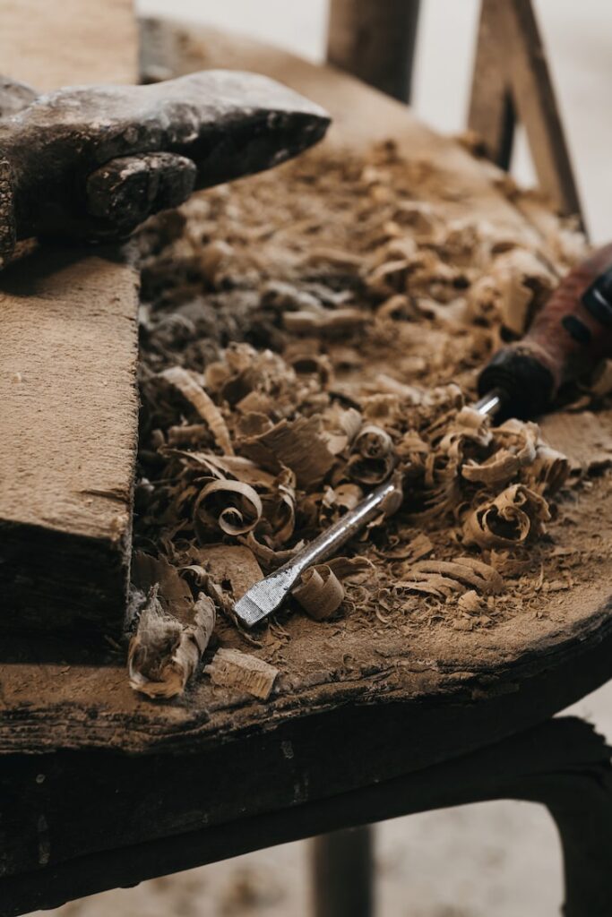 Acasă 53 Cum se îmbină estetica tradițională cu tehnologia modernă în tâmplărie