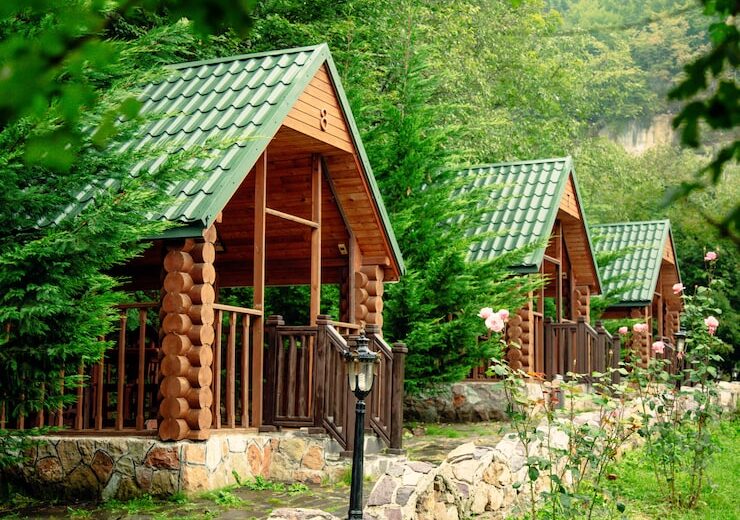 Cabanele din lemn – soluție sustenabilă pentru turismul rural